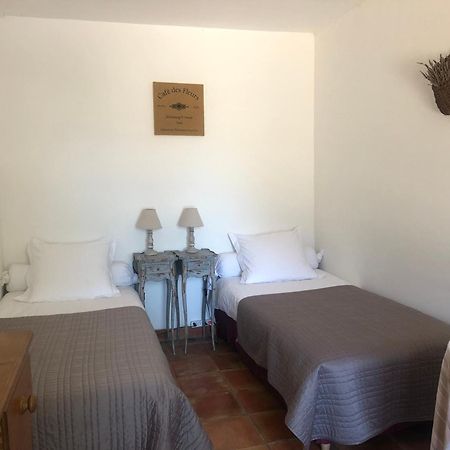B&B Le Deffends de Redon Montbrun-les-Bains Buitenkant foto