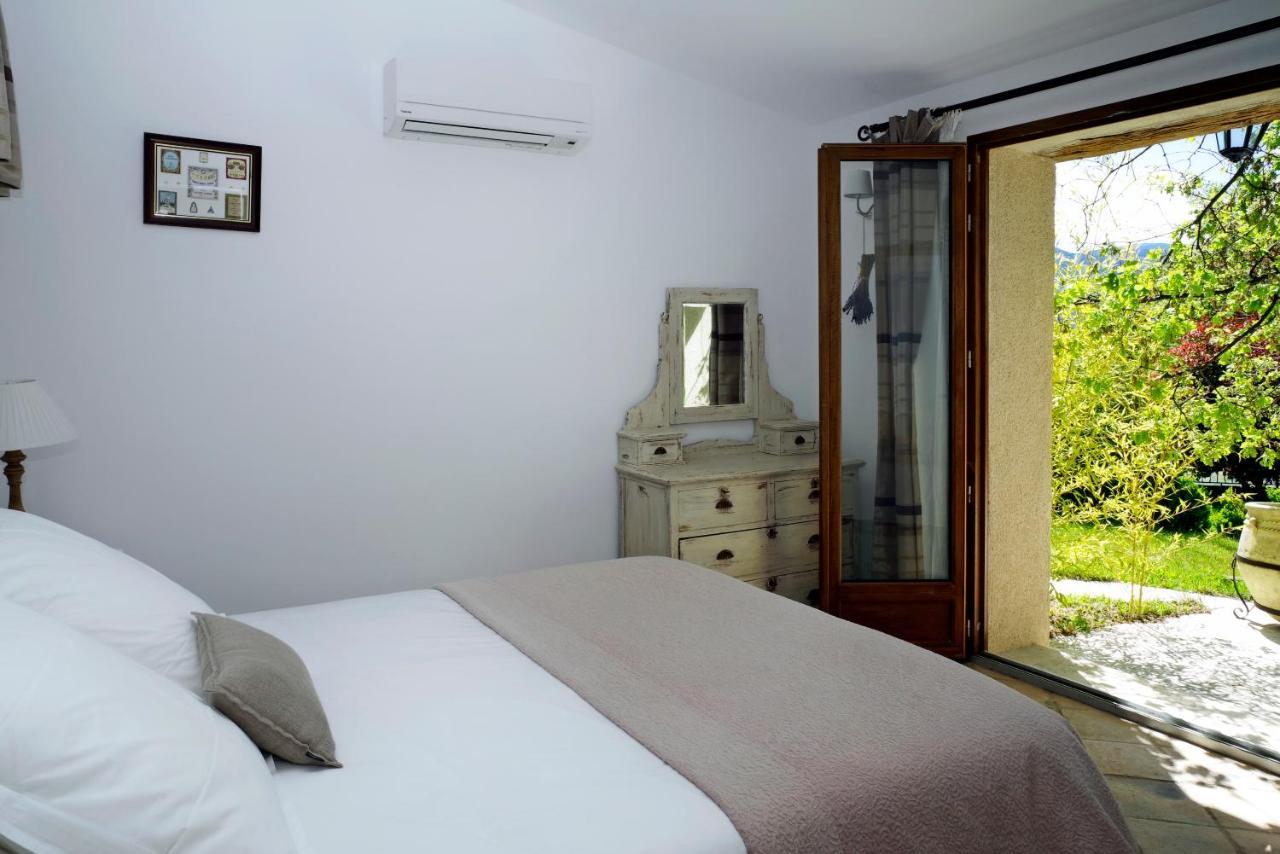 B&B Le Deffends de Redon Montbrun-les-Bains Buitenkant foto