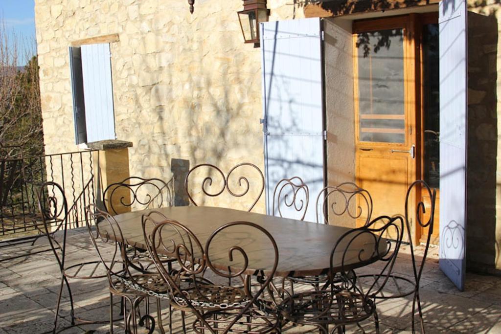 B&B Le Deffends de Redon Montbrun-les-Bains Buitenkant foto
