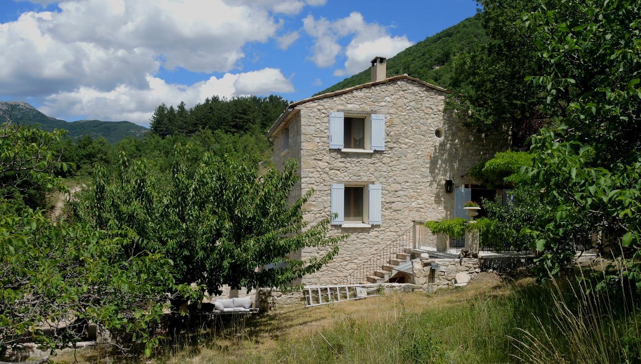 B&B Le Deffends de Redon Montbrun-les-Bains Buitenkant foto