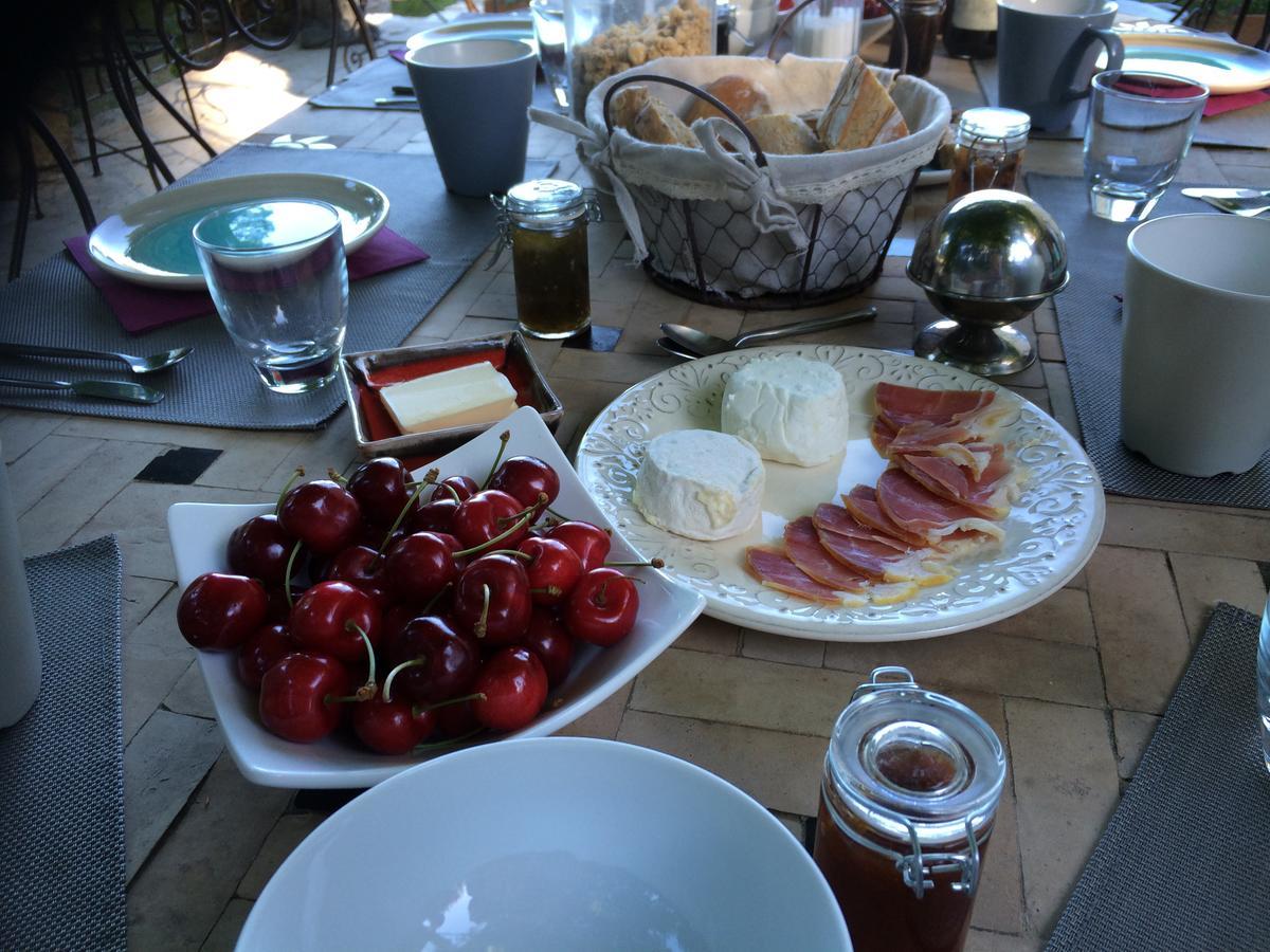 B&B Le Deffends de Redon Montbrun-les-Bains Buitenkant foto