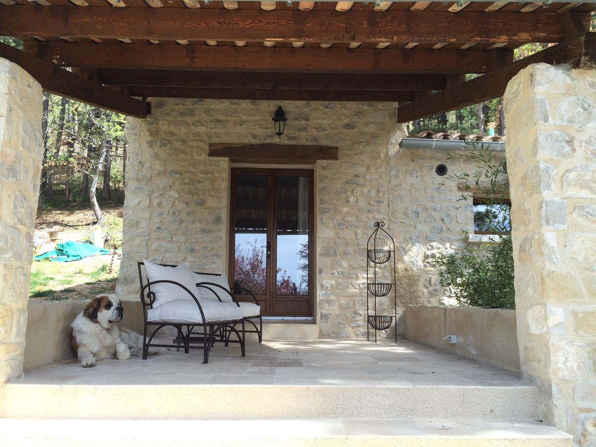 B&B Le Deffends de Redon Montbrun-les-Bains Buitenkant foto