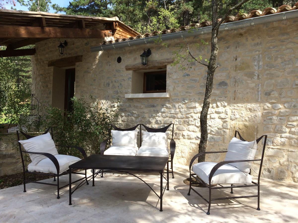 B&B Le Deffends de Redon Montbrun-les-Bains Buitenkant foto