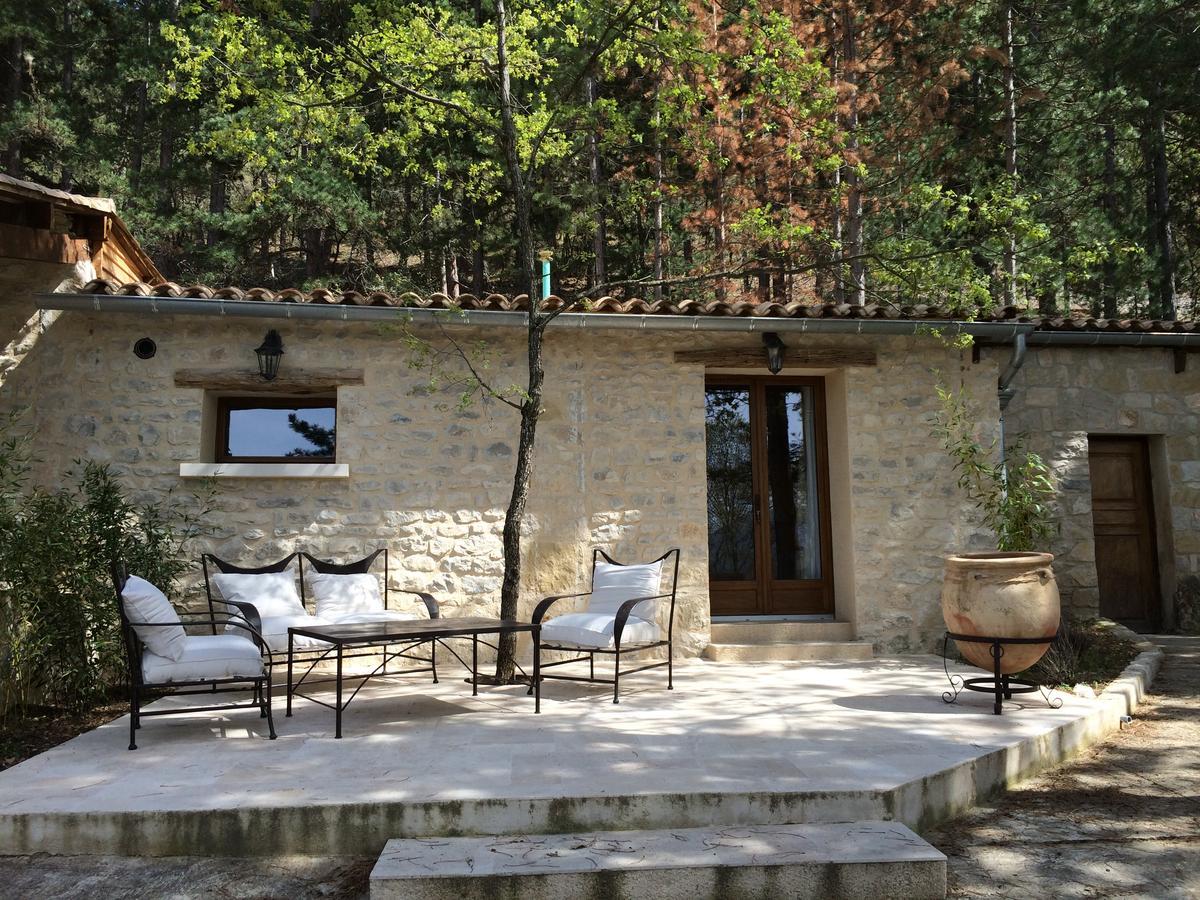 B&B Le Deffends de Redon Montbrun-les-Bains Buitenkant foto